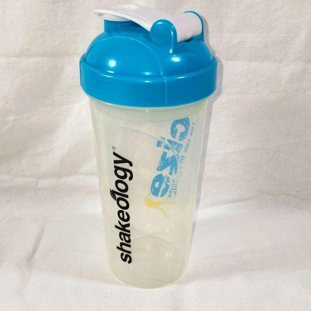 Shakeology Cize Shaker Bottle‎